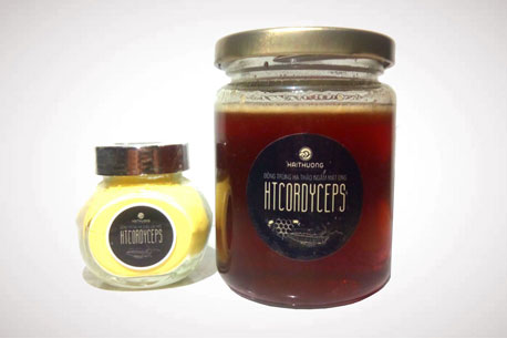 mat-ong-ngam-dong-trung-ha-thao